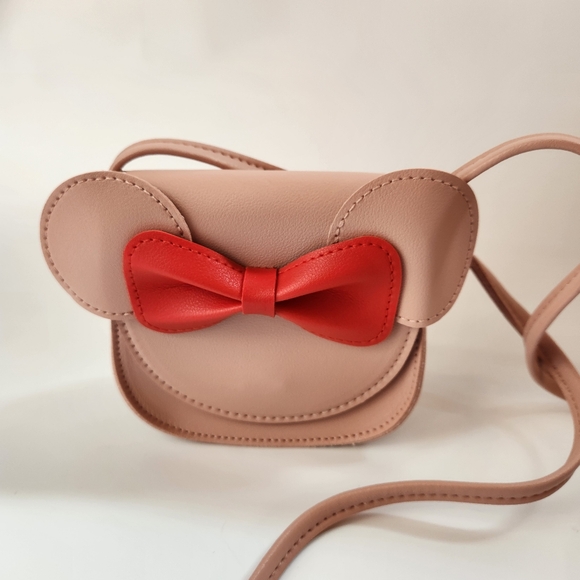 Disney Minnie Mouse Crossbody Purse Handbag Pink And Red Bow NWOT - Picture 2 of 13